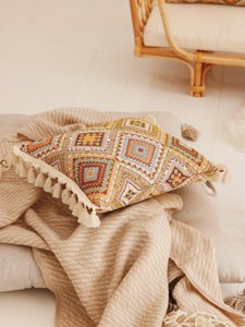 "Boho tribe" pillow with fringe