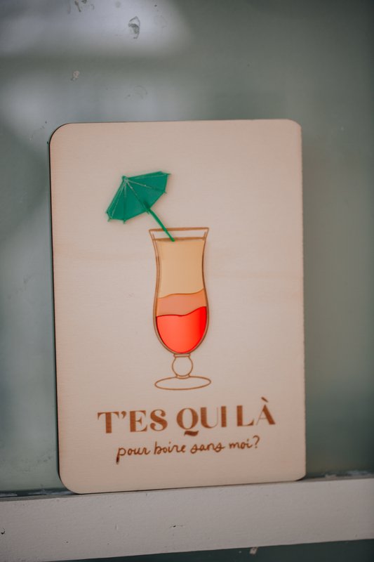 Træ- og Plexi -plakat: Cocktails