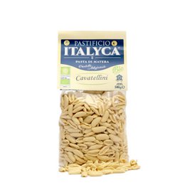 Organic artisanal cavatellini pasta from Italy. Made with 100% Italian ingredients. Beige-colored pasta with a traditional shape.