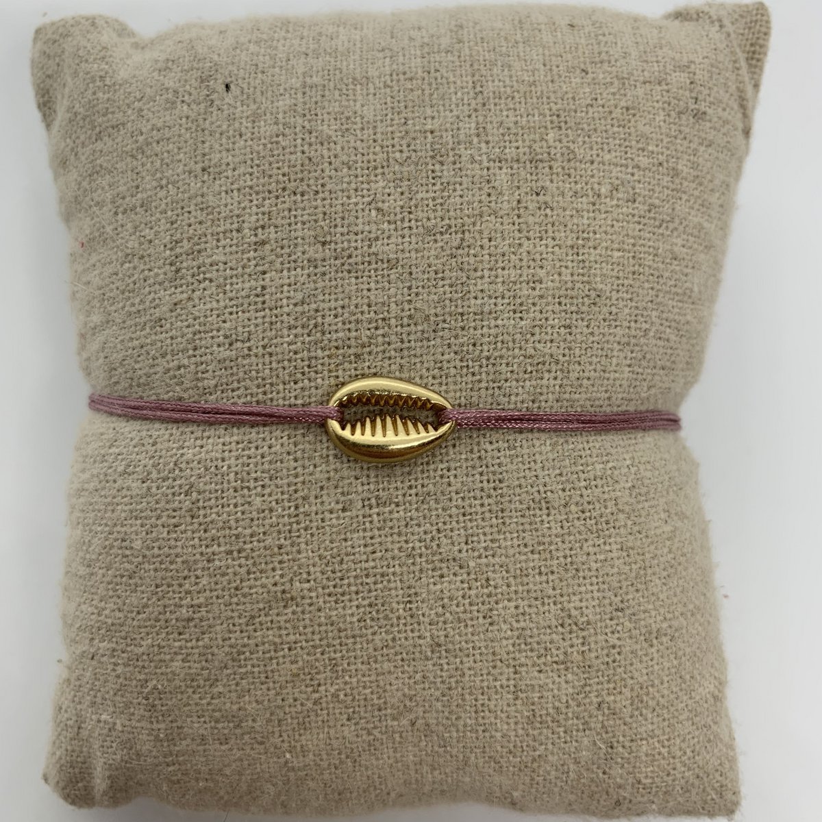 Pulsera Pequeña Concha Dorada