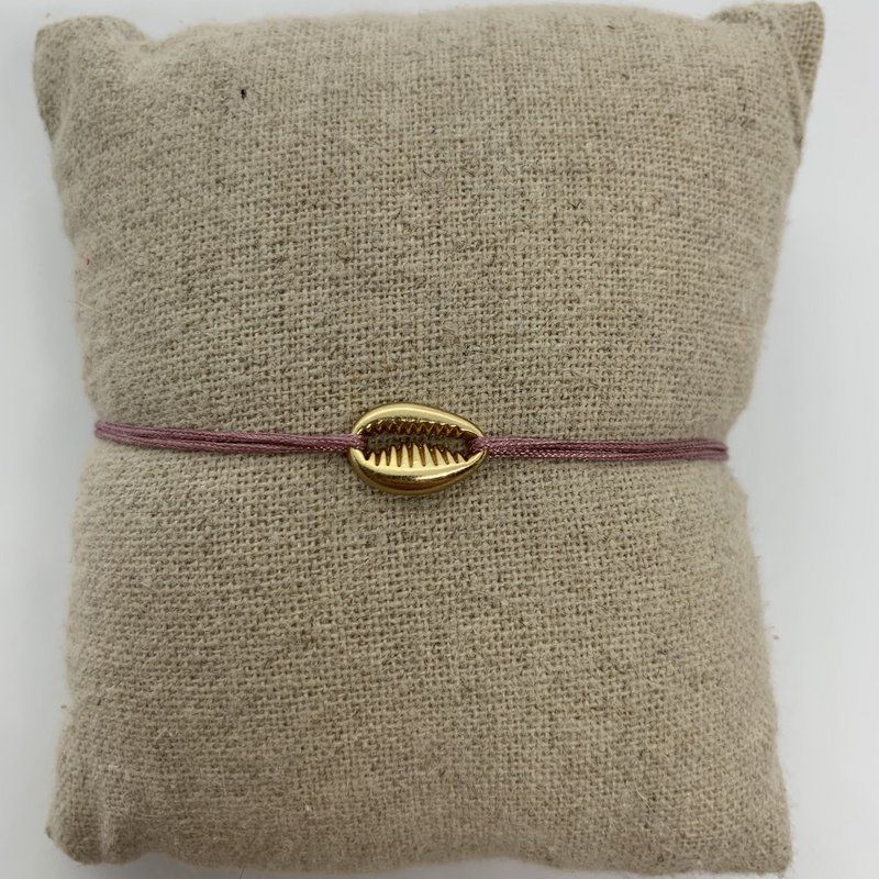 Small Golden Shell Bracelet