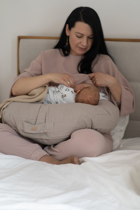 Ammepude i hør - 6 FARVER , ammepude, ammepude i hør, u-formet pude, hjælper til mor og baby, ammepude i hør