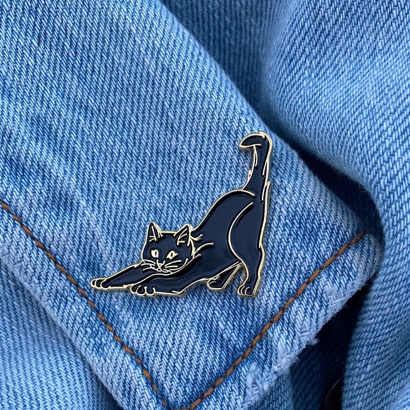 Pin di smalto "Gatto di allungamento"