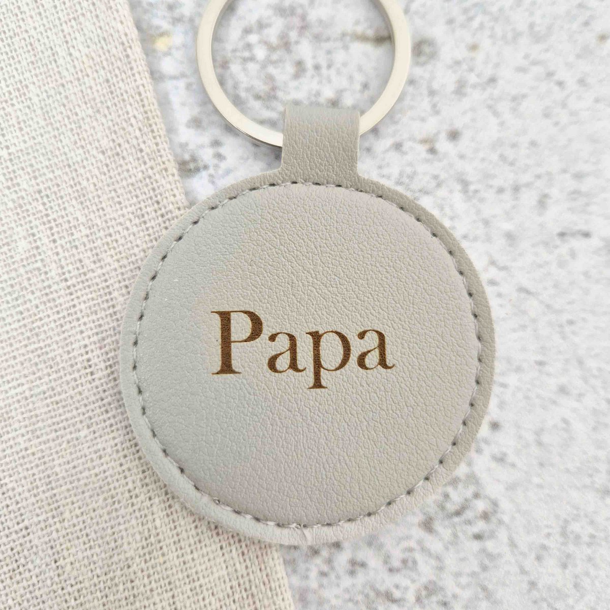 Leather pendant - around gray daddy