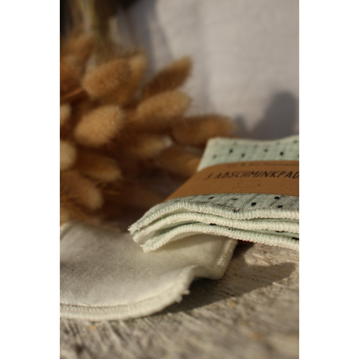 Washable make-up removal pad