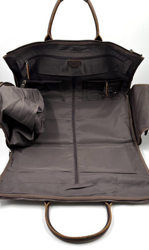 Handgefertigte Garderobentasche aus geöltem Leder – handgefertigte 60 cm große Kleidertasche mit speziellem Schuhfach