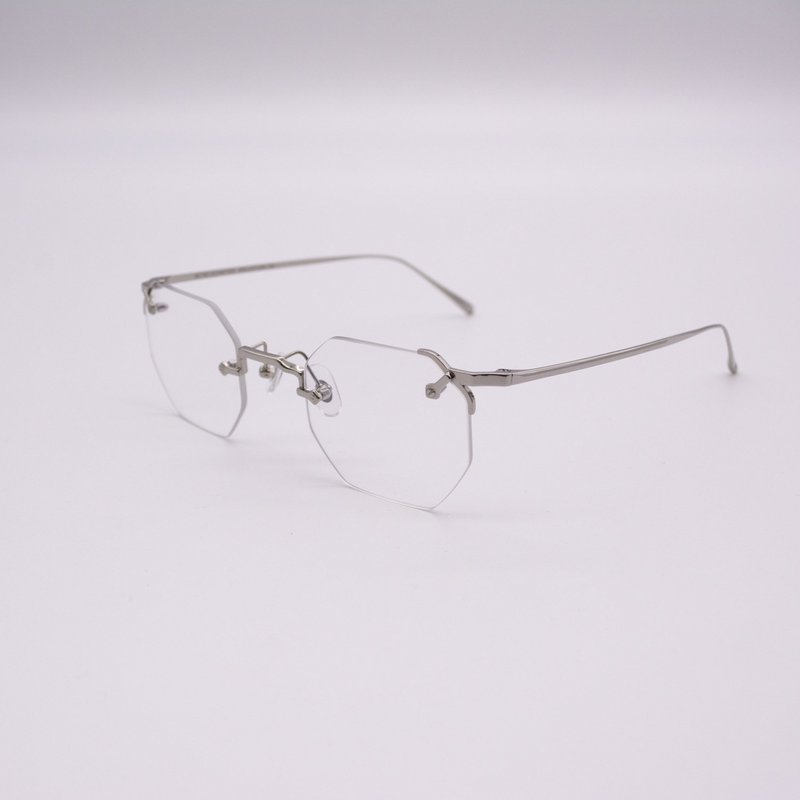 T22 - Crystal Clear