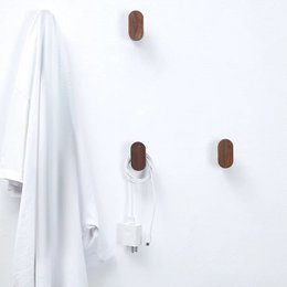 Vérone Hangers – cintres muraux en bois massif