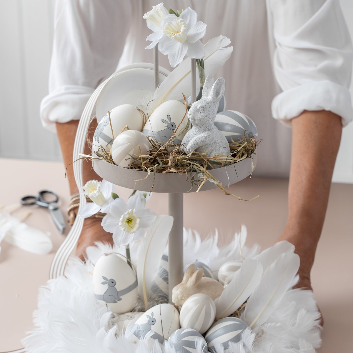 Couronne de plumes Timor à suspendre, D20cm, intérieur D13cm, blanc