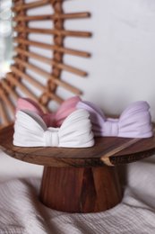 Bow candlestick 2