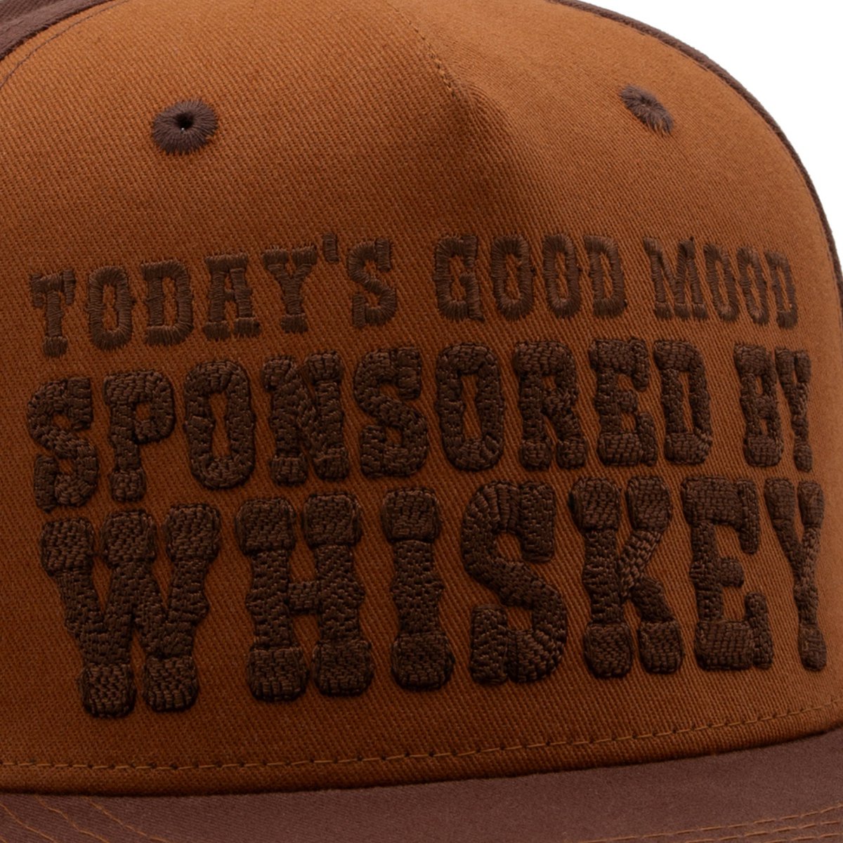 Flat Brim Cap 'Sponsored by Whiskey' in Braun