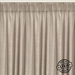 Cortina translúcida confeccionada cinta multifunción (cinta fruncidora o pasabarras). Visillos de calidad fabricados med materialer reciclados. Farve gris. Cortinas para salón, dormitorio y cocina.