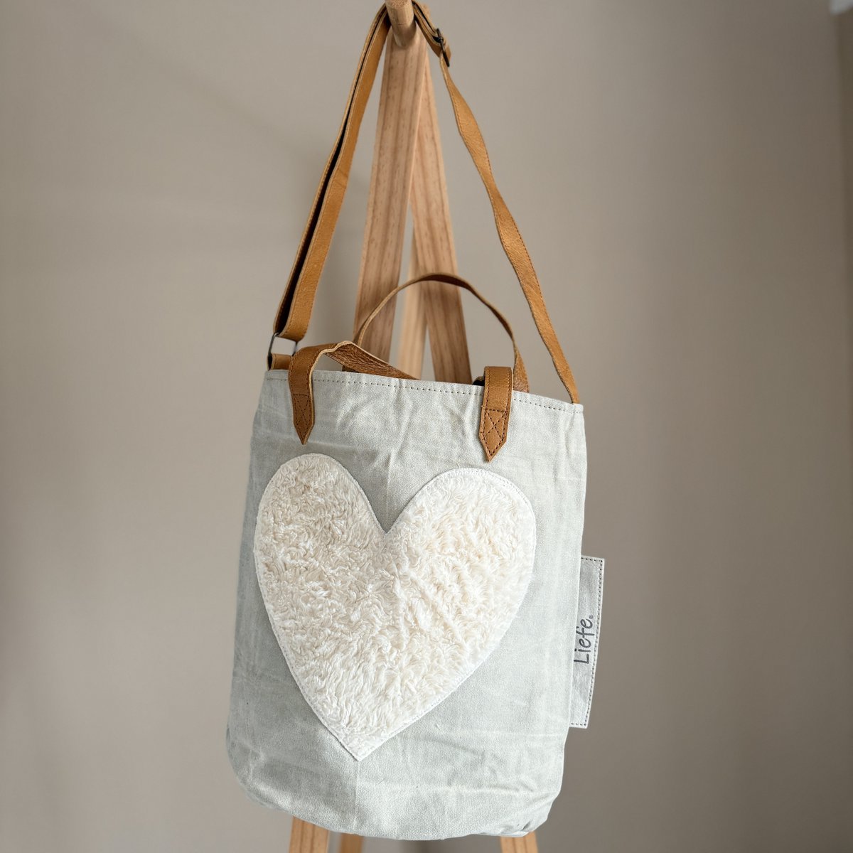 BucketBag teddy heart (vintage light canvas)
