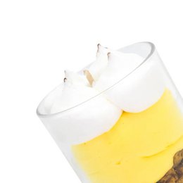 Wyśmienita świeczka bezowa cytrynowa - pomysł na prezent