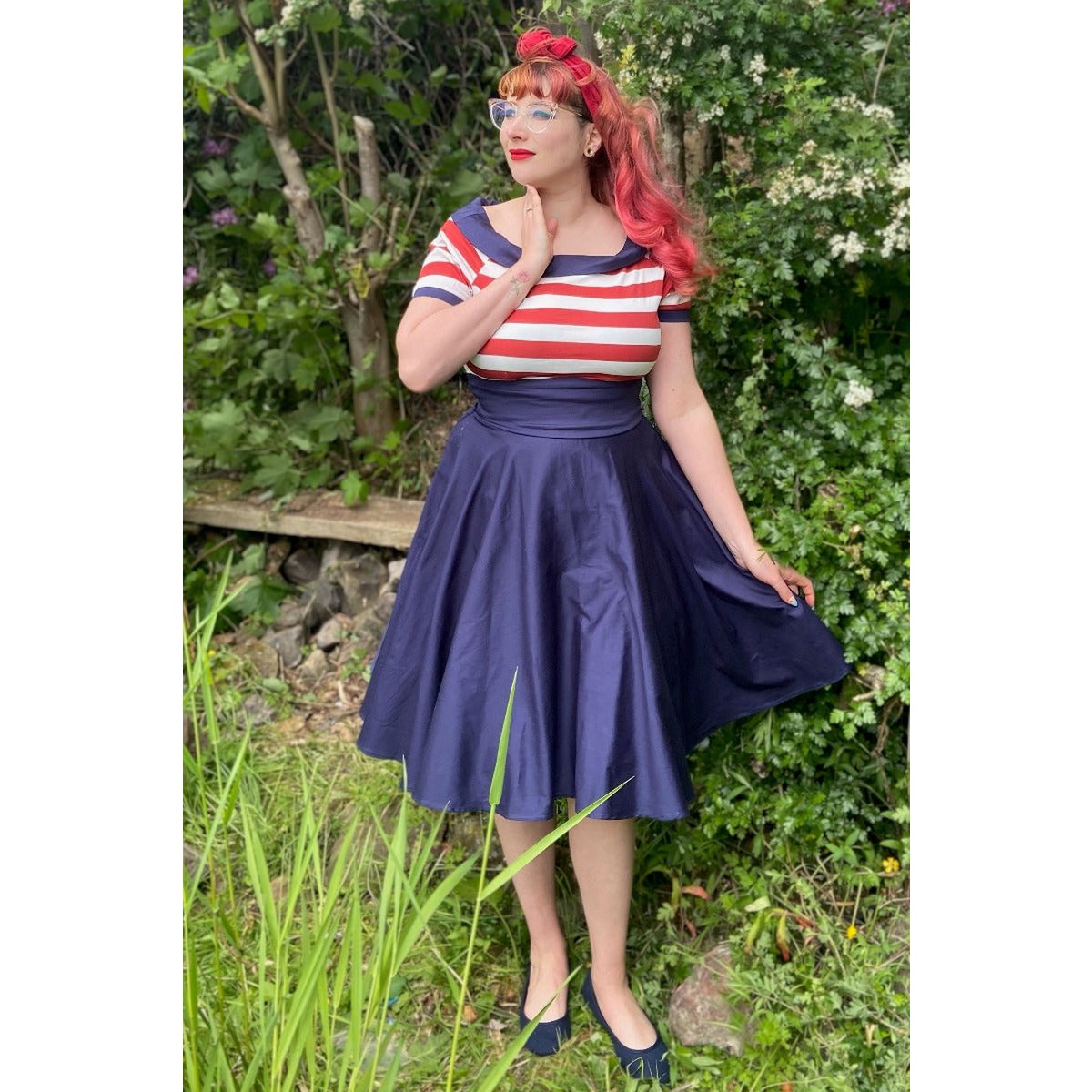 EU Stock Darlene Retro Swing Dress in Navy med røde og hvide striber