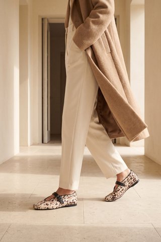 LIZA COW PRINT – Hair-On-Leder-Mary-Jane-Ballerinas