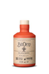 Organic extra virgin olive oil, monocultivar Coratina, 250 ml bottle. Rich, fruity flavor with notes of green apple and artichoke.