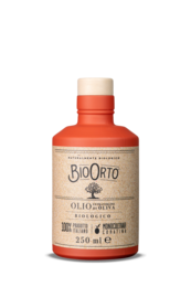 Organic extra virgin olive oil, monocultivar Coratina, 250 ml bottle. Rich, fruity flavor with notes of green apple and artichoke.