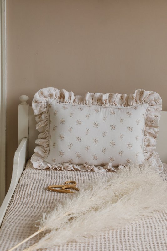 Coussin décoratif en mousseline à volant "Boho Flowers"