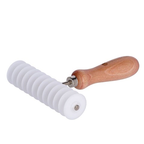Adjustable pasta cutter with 12 Derlin smooth blades 