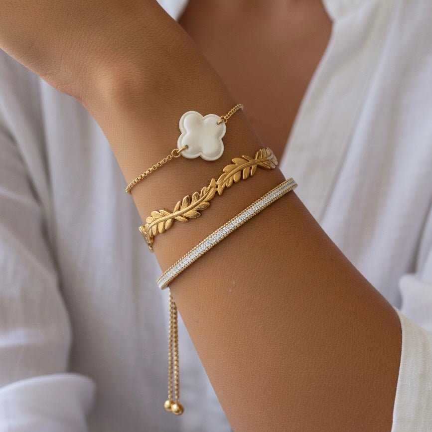 Ethereal Leaf - Leaf-stijve armband van waterdicht verguld staal