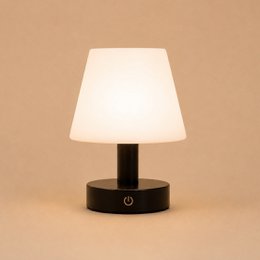 Teddy zwarte houten oplaadbare tafellamp