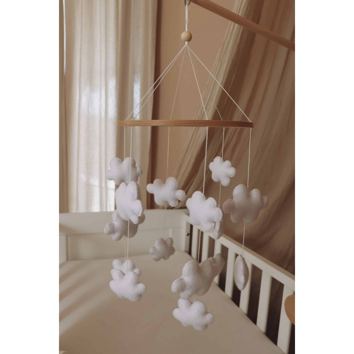 Handgemaakte Wolken Muziekmobiel - Boxmobiel - Baby mobile - mobile wickeltisch