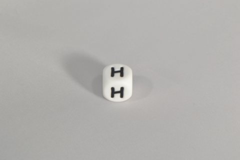 Perlensilikonbuchstabe H.