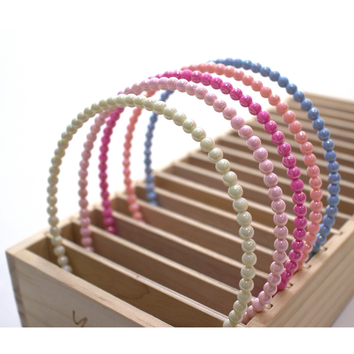 PEARL RANGE - Sold in 5 colors: Ivory, soft pink, fuschia, coral and blue - Unit price €7.95 - Unit purchase price: €3.61
