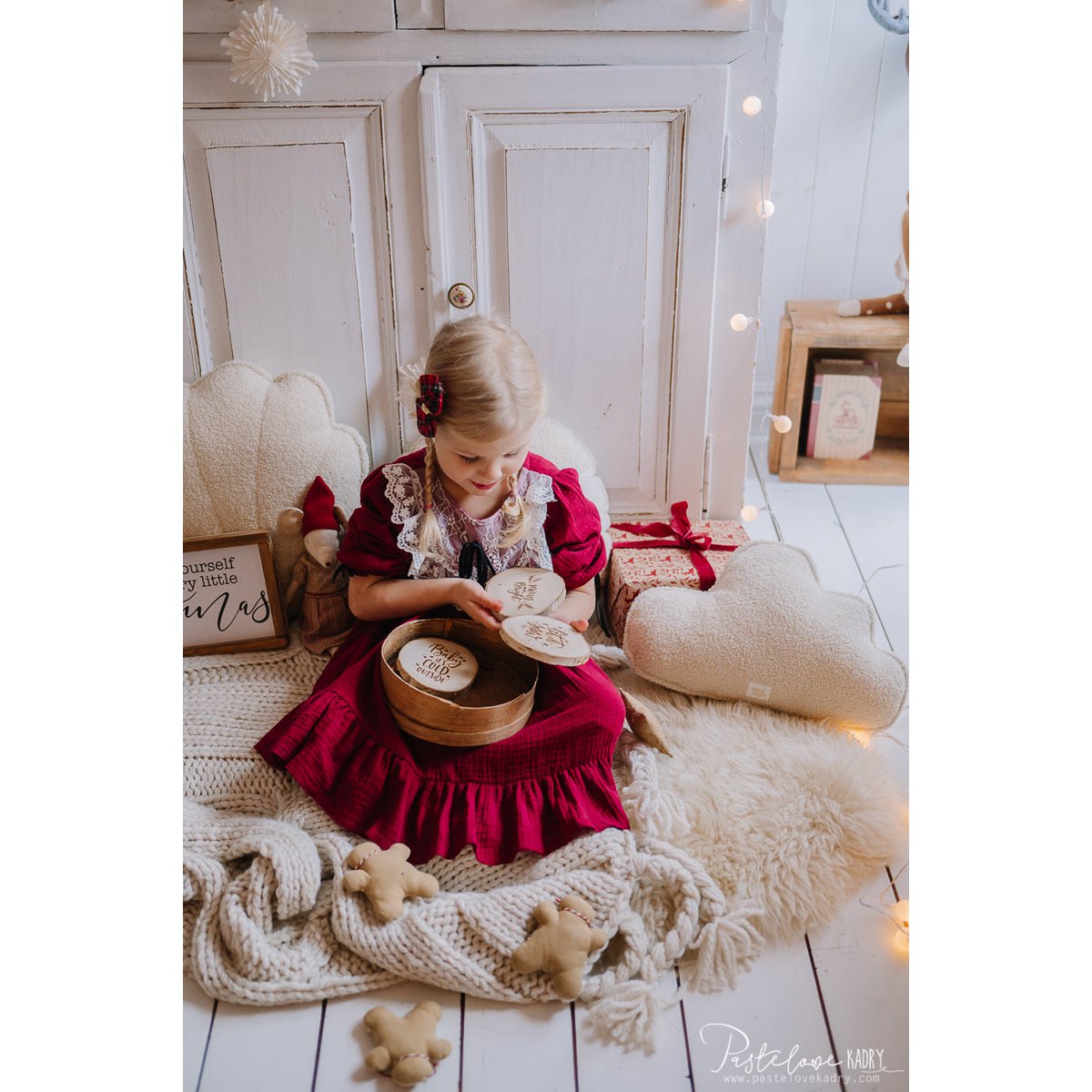 Fluffy Boucle Cloud Pillow "White teddy"