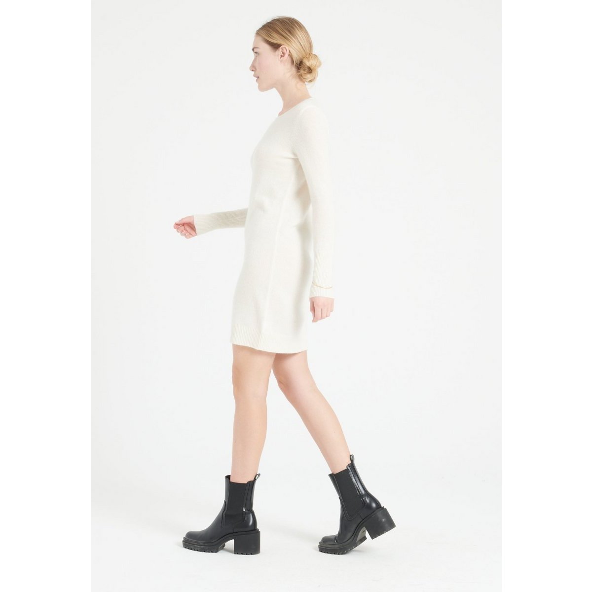 LILLY 12 Vestido con cuello redondo de cachemir blanco crudo