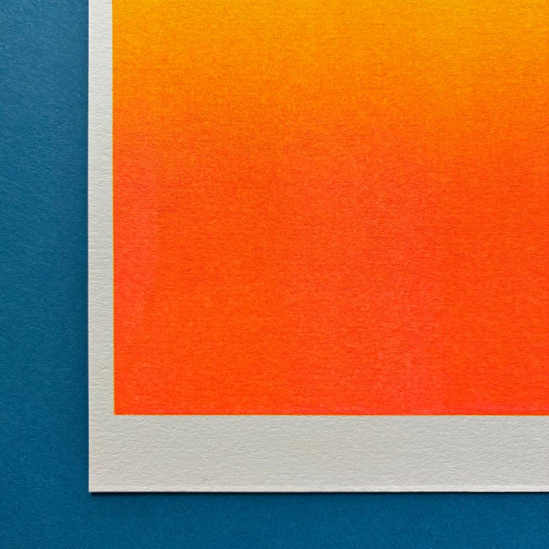 Riso Ansichtkaart Gradiënt Geel/Fluo Oranje, Risografie, DIN A6