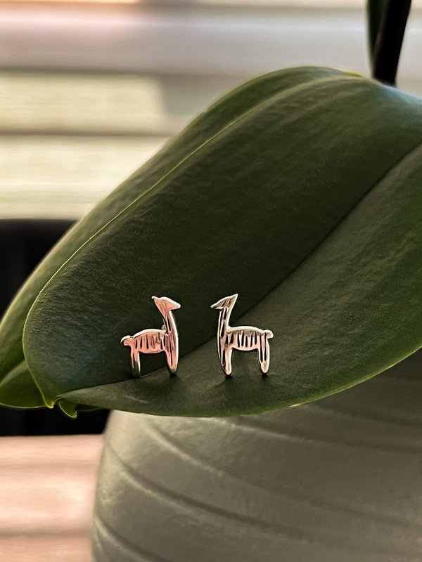 KASIRI 950 Silver Handmade Earrings - Llama