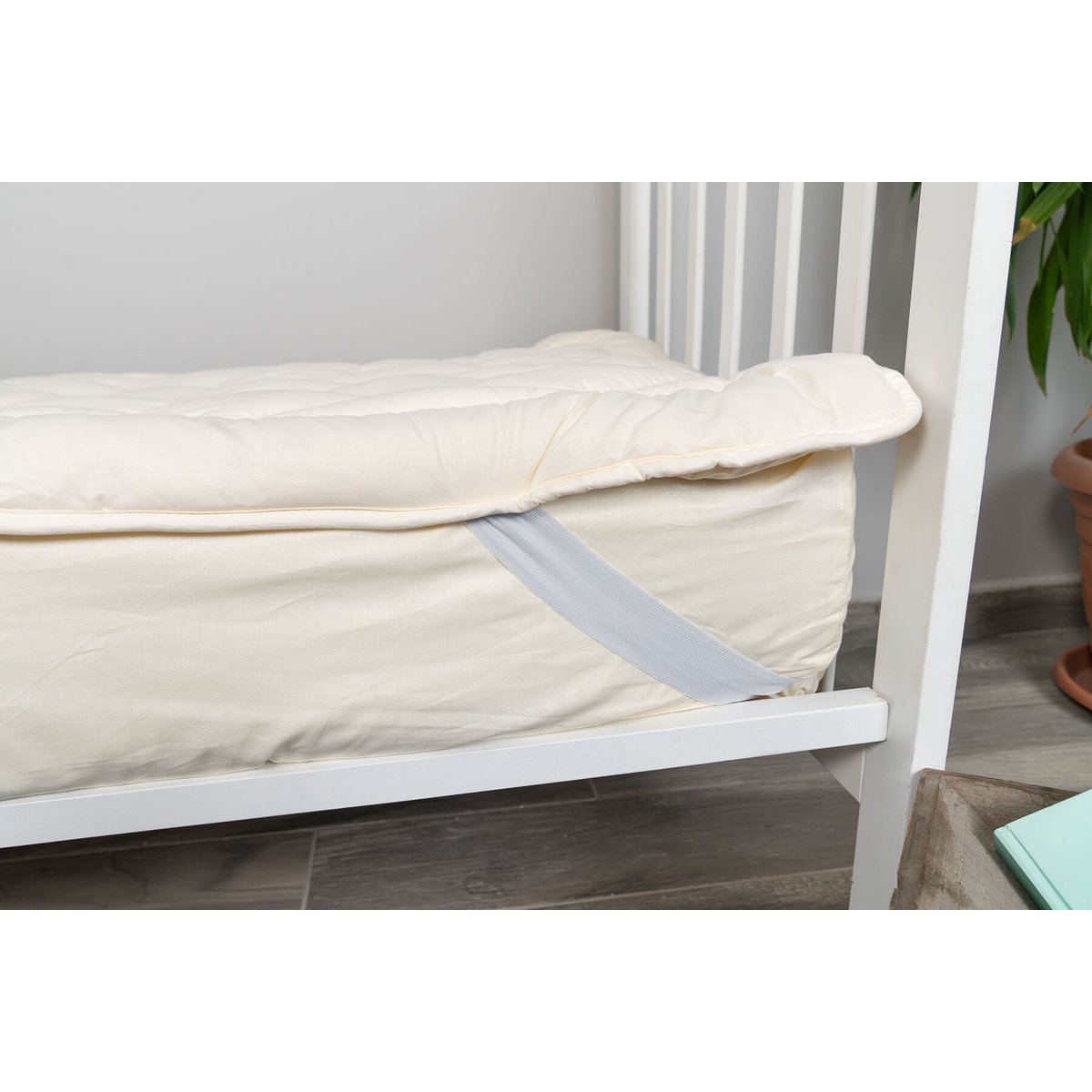 Wool toddler mattress topper