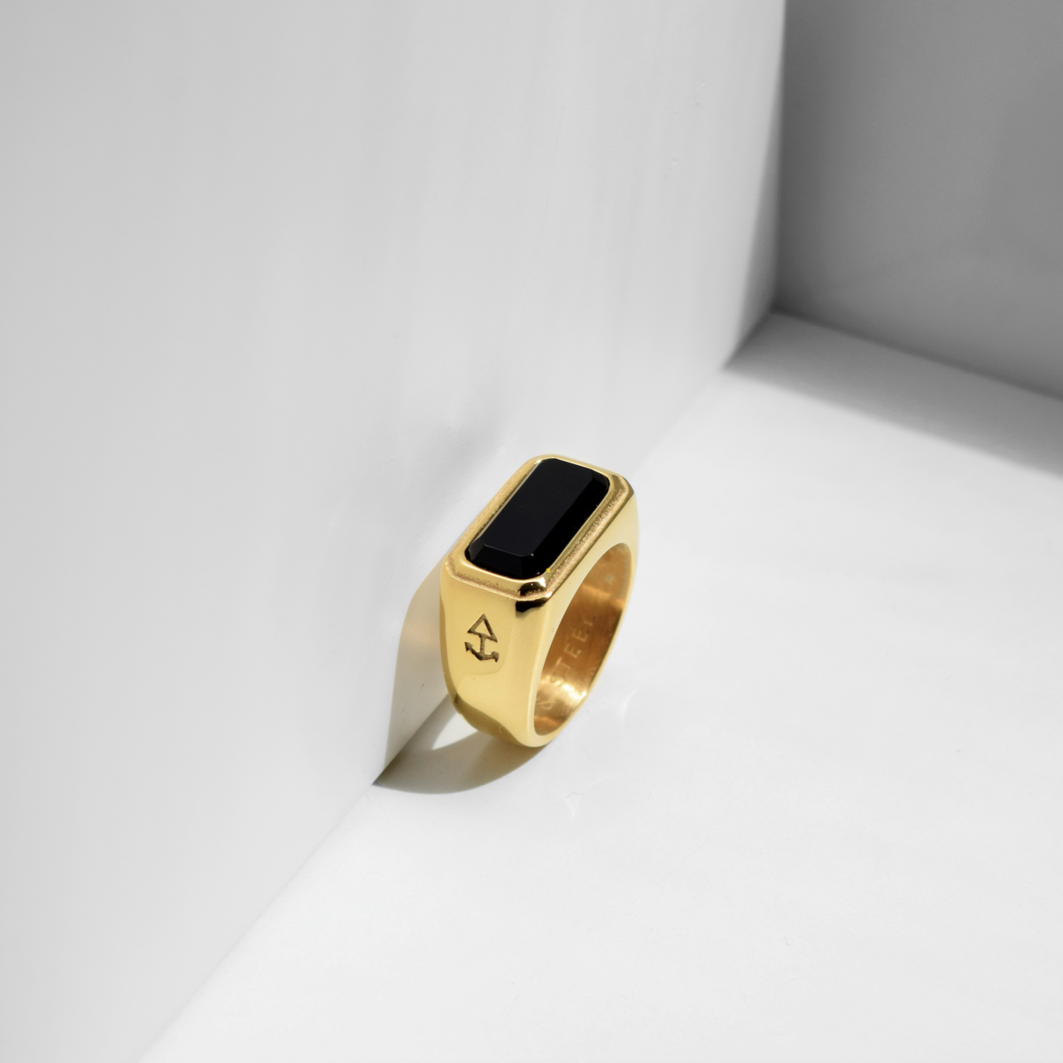 Ring WILD