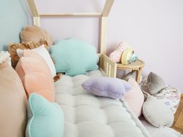 Oreiller Nuage en Velours pour chambre de bébé "Menthe"