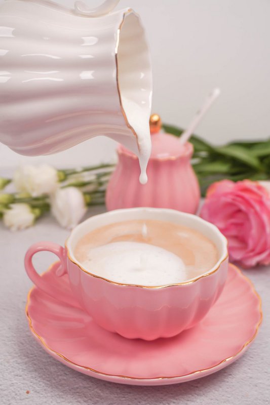 Royal Rose tazza con piattino rosa con bordo dorato 200 ml Isabelle Rose