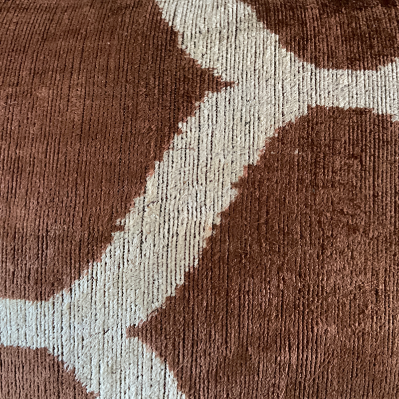 Velvet Ikat Kiss Khorra 50x50 cm