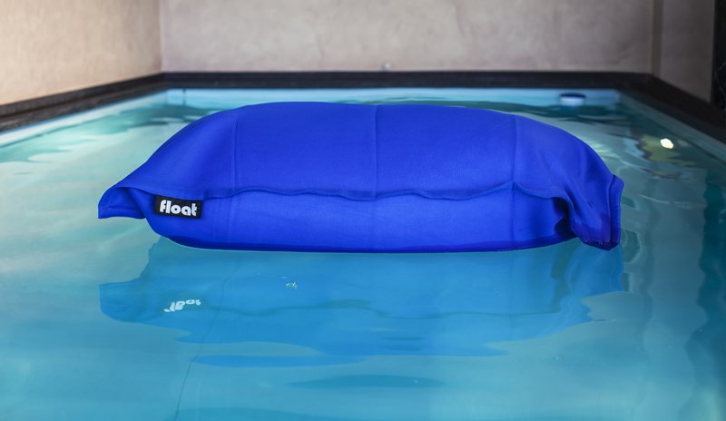 FLOAT BEANBAG SWIMMINGPOOL - kongeblå