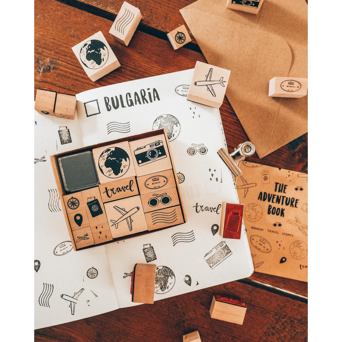 Jeu de tampons en bois