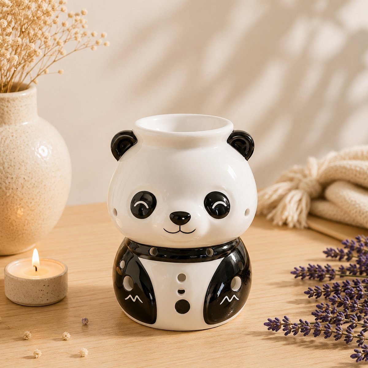 Brûle-Parfum Panda en Céramique Peinte à la Main – Diffuseur Huiles Essentielles, Cires ou Parfums – 12,5 cm – Ambiance Cocooning Zen – Objet Déco Mignon & Bien-Être