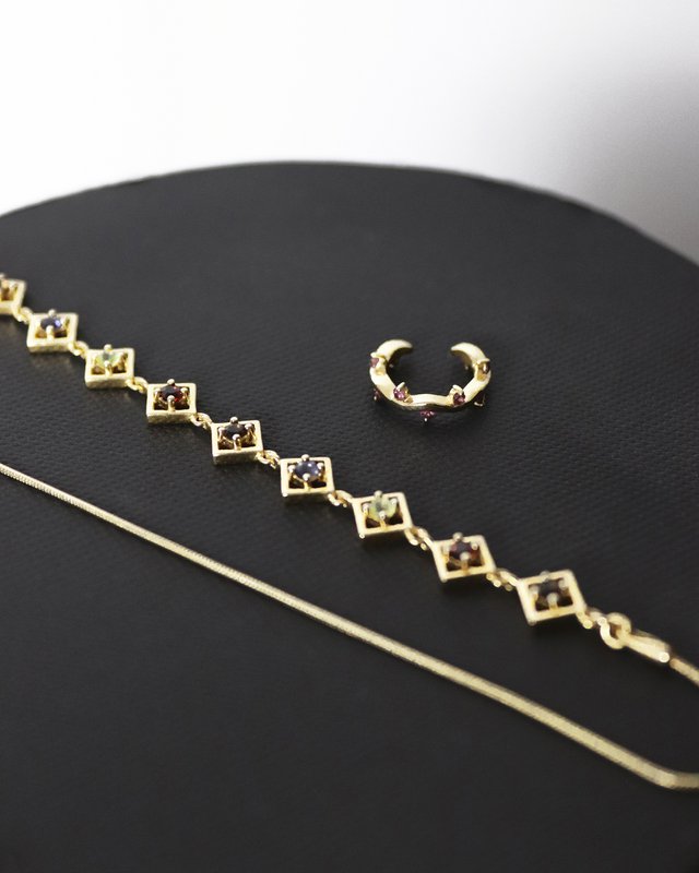 Embrace Me Bracelet Gold