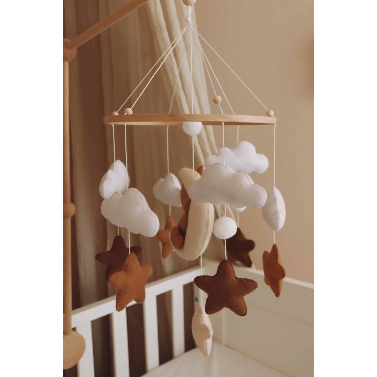 Handgemaakte Slapende Teddybeer Muziekmobiel - Boxmobiel - Baby mobile - mobile wickeltisch