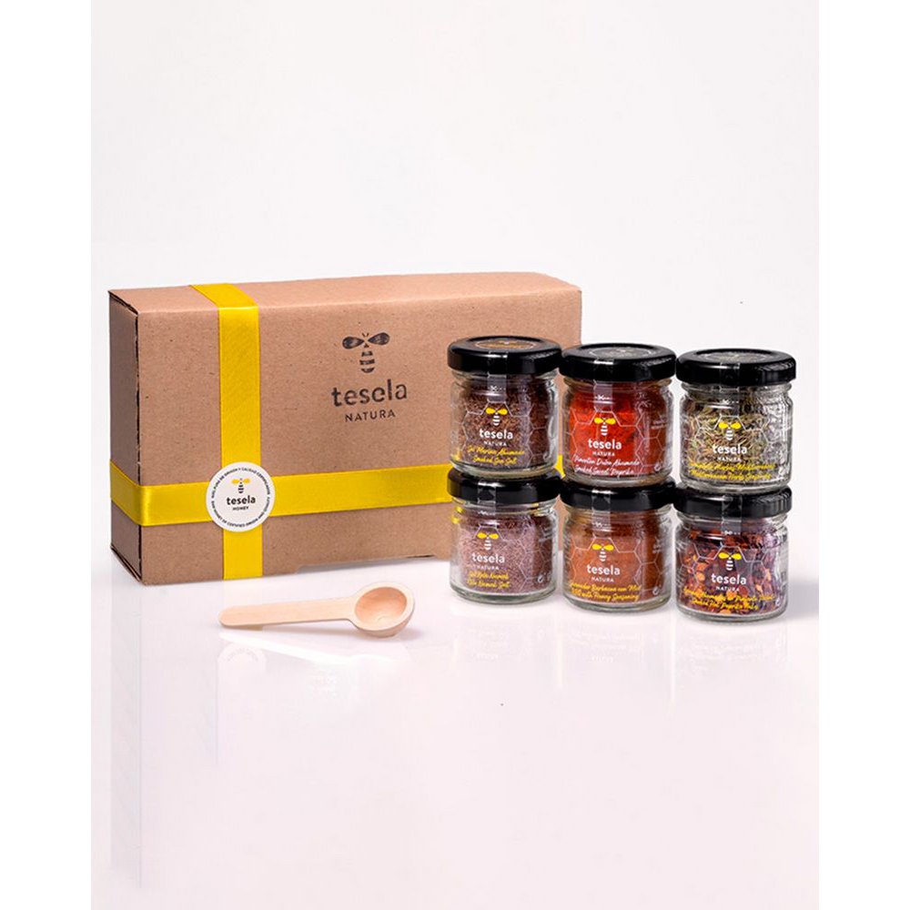 Paket mit Gourmet-Grillsalzen und Gewürzen