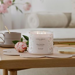 Duftkerze Laura Ashley Tè verde e aloe - 400g