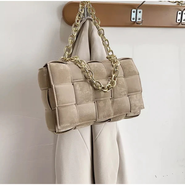 Velvet Tega Sac en daim Bas avec boucle dorée