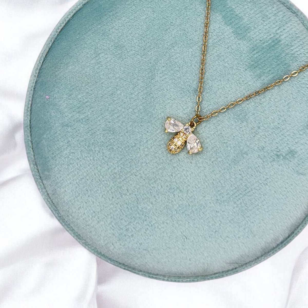 Nectar Gold – Bienenhalskette mit goldenen Zirkonen