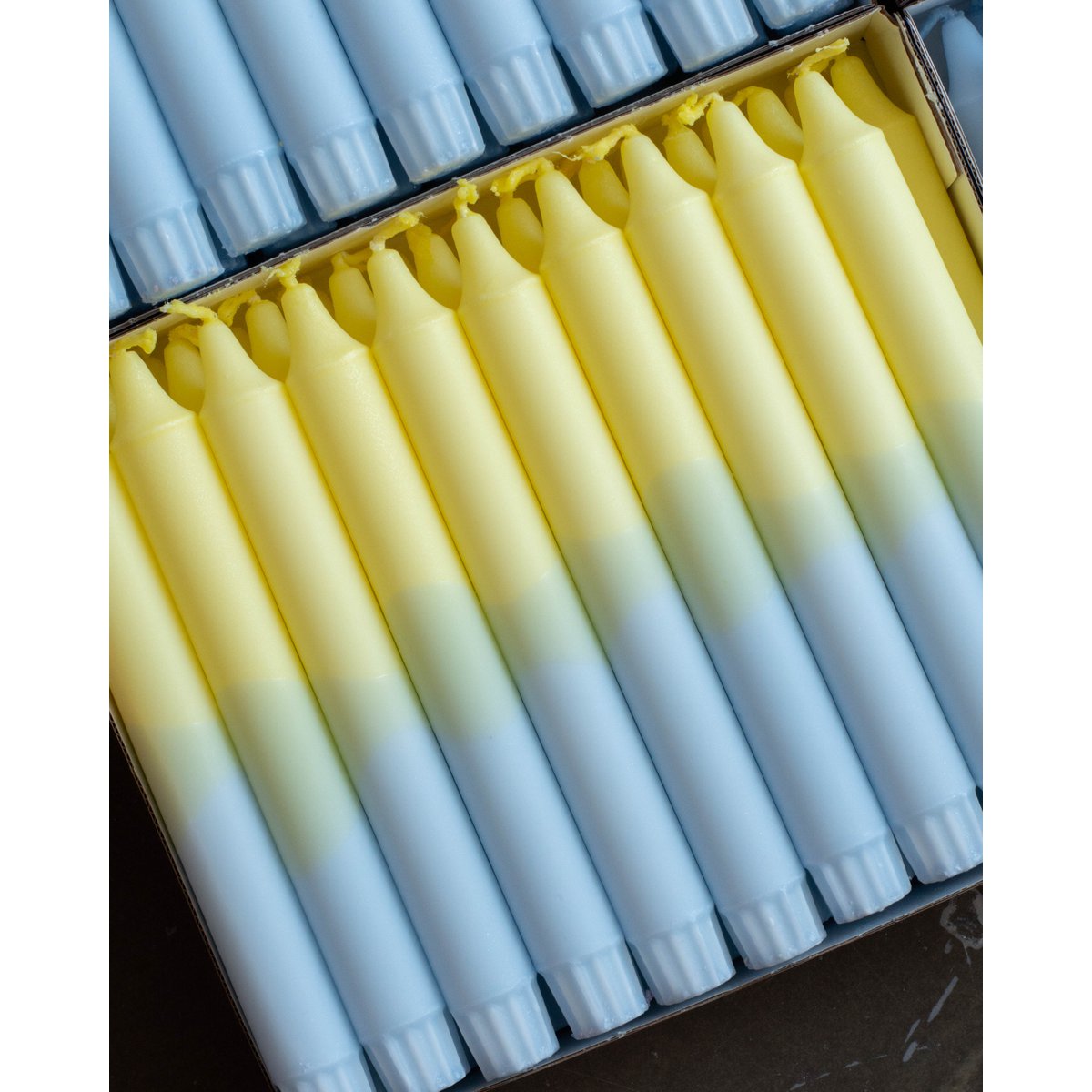 Taper kaarsen - twee/kleurig pastel