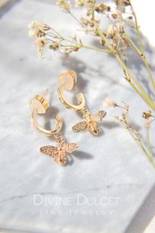 "Ape d'oro" | Orecchini a cerchio con ape 24K