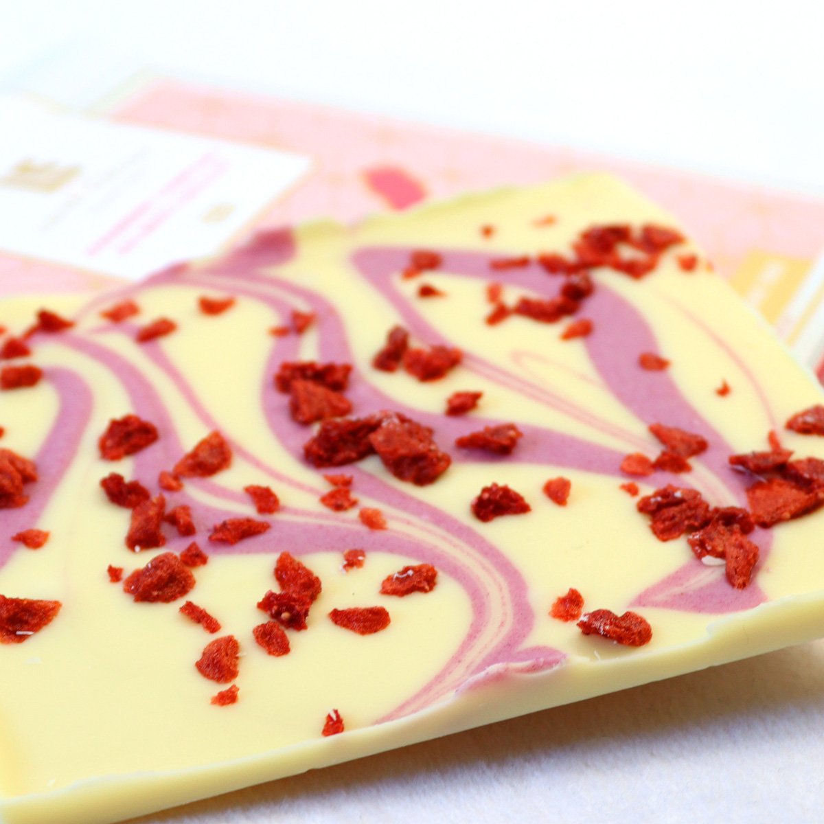 Strawberry Champagne 35% White Chocolate Bar